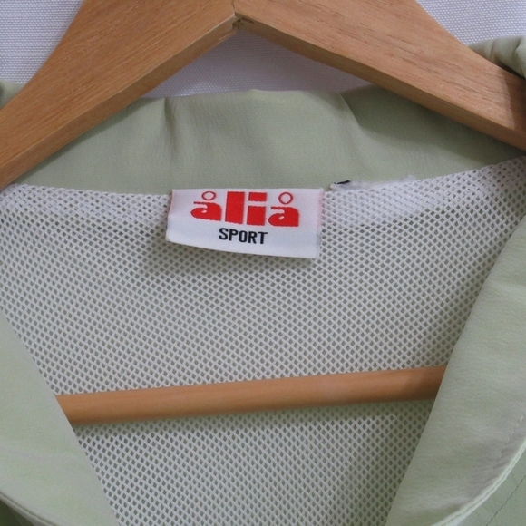 Alia Light Green Vest And Pants Size 18 - Picture 15 of 16